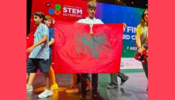 15-vjeçari fitoi medaljen e arit në matematikë, Berisha: Loris Qosja i zbardhi faqen, vetes, familjes dhe kombit!