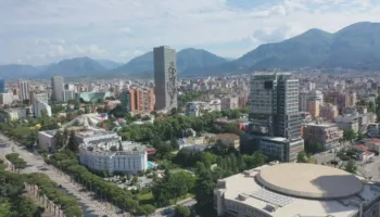 300 kuota të hapura, Qeveria mbështet punonjësit e administratës me kredi për strehim