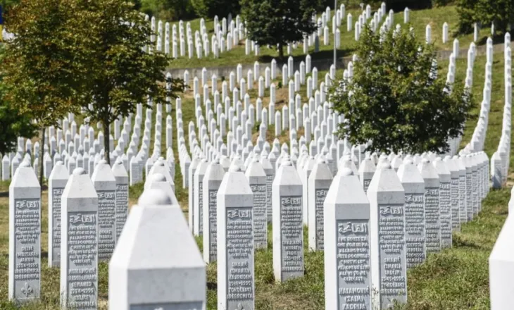 31 vite nga Masakra e Srebrenicës, tetë mijë burra e djem myslimanë u vranë barbarisht