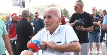 “4 mln euro në vend t’ia japin pensionistëve, shkojnë i lënë në tallava”/ Qytetari i revoltuar: Po tallen me ne