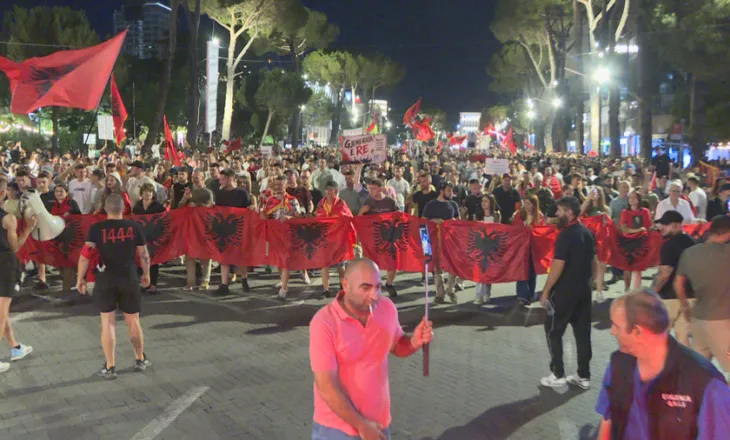 45 ditë protestë para Kryeministrisë, Paskal Milo i bën thirrje Presidentit të ndërhyjë: Begaj të ndërmjetësojë palët