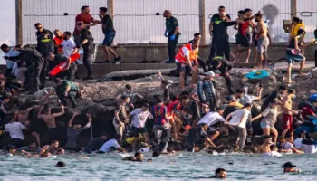 57 të vdekur, 60 mijë refugjatë/ Drama humanitare në prag të Europës