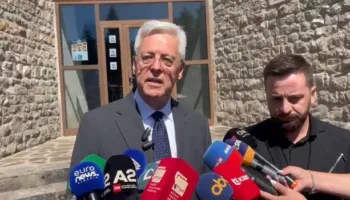 83-vjetori i masakrës me 107 të vrarë në Borovë, ambasadori gjerman: Masakra u bë nga ne! Karl Bergner flet edhe për protestat në Tiranë