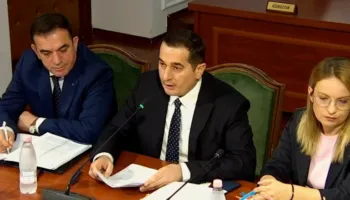 A duhet të merret në pyetje ish ambasadori Aleksandër Arvizu për çështjen e 21 janarit?  Braho: Ja kush vendos