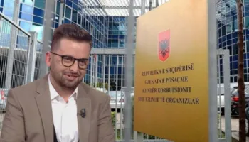 Abuzimi me tenderë 30 mln euro, nis seanca për kryebashkiakun e Kolonjës Erion Isai dhe 14 të pandehurit e tjerë