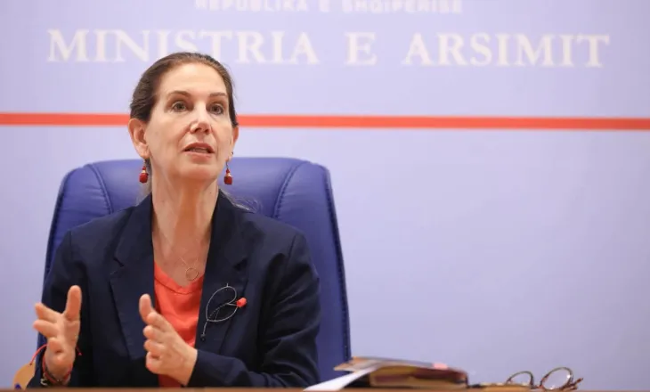 Afati mbyllet më 31 korrik/ Kumbaro apel prindërve: Regjistroni fëmijët në shkolla përmes e-Albania