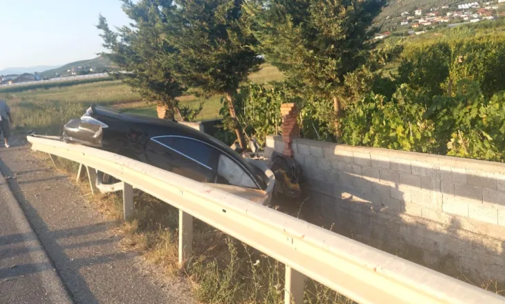 Aksident i rëndë në zonën e Cërrikut, humbin jetën dy persona
