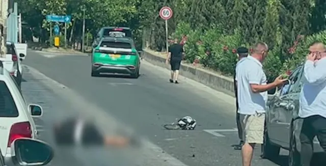 Aksident i rëndë te Liqeni i Thatë në Tiranë/ I riu me motor përplaset nga një automjet