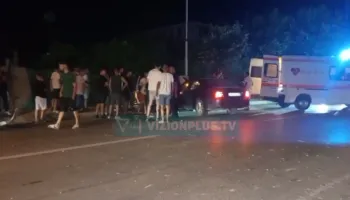 Aksident në aksin Berat-Lushnjë, e moshuara përfundon në spital