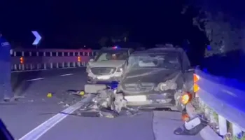Aksident në aksin Elbasan–Librazhd, një grua bllokohet në mjet