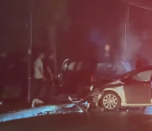 Aksident në Kosovë, plagosen 5 persona, mes tyre dhe dy efektivë policie