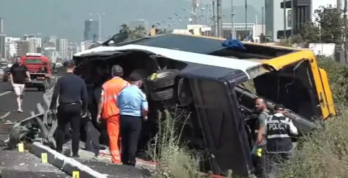 Aksidenti i minibusit të Beratit, Spitali i Traumës përditëson të dhënat për gjendjen e të plagosurve