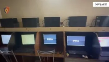 Aksioni “Game Over”/ Pronari dhe kamarieri i lokalit në Divjakë bien në pranga për bastet online