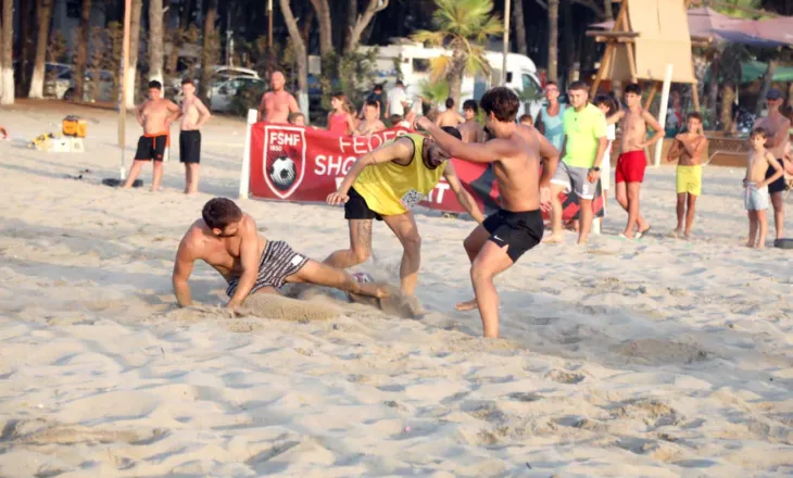 Aktiviteti/ Futboll në plazh, skuadra e Golemit shpallet kampione