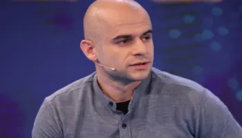 Aktori i Portokallisë: Po nuk bëre postim për protestën je i shitur, serb e gjithë të zezat