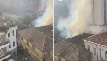 Alarm në Durrës, zjarr në godinën pranë kishës katolike dhe bashkisë
