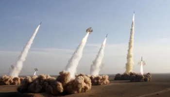 Alarm në Gjirin Persik, Irani nis sulme me raketa dhe dronë