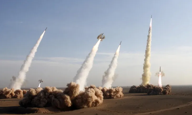 Alarm në Gjirin Persik, Irani nis sulme me raketa dhe dronë