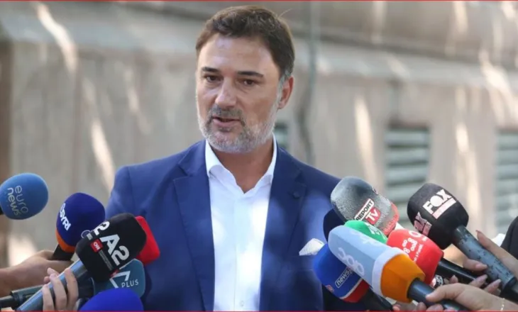 Alibeaj “u jep zgjidhje” qytetarëve: Qëndroni në shesh deri kur të vijnë zgjedhjet