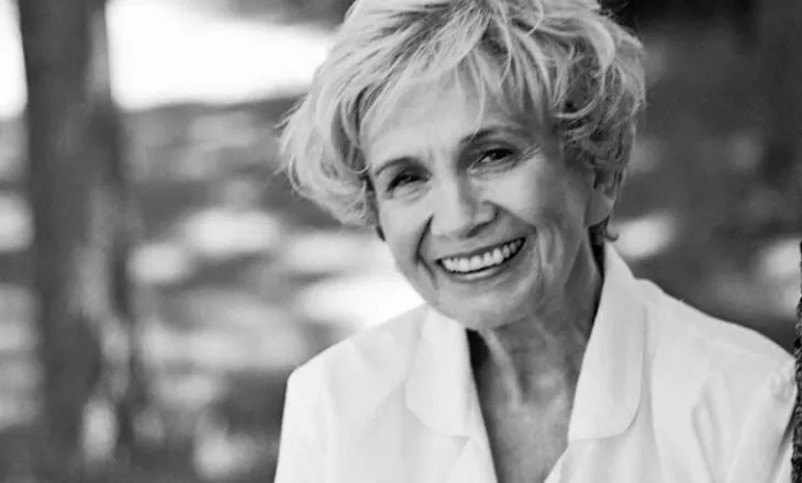 Alice Munro, mjeshtrja e tregimit të shkurtër që e ngriti këtë zhanër në art botëror