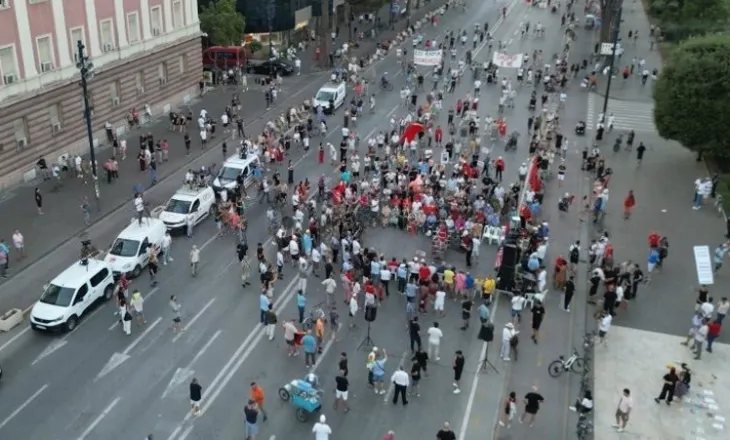 Analisti: Rama e kuptoi më shpejt leximin e protestës se opozita