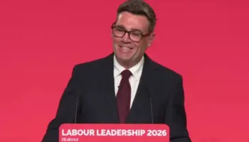 Andy Burnham zgjidhet lideri i ri i Partisë Laboriste në Britani: Jam gati të udhëheq!