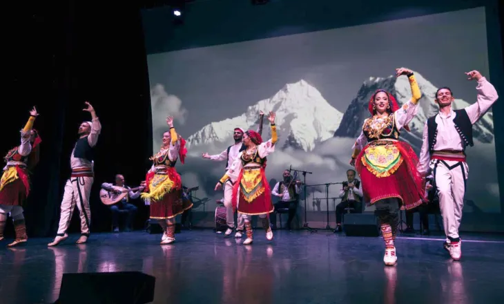 Ansambli Kombëtar përcjell vlerat e kulturës shqiptare në skenën ndërkombëtare