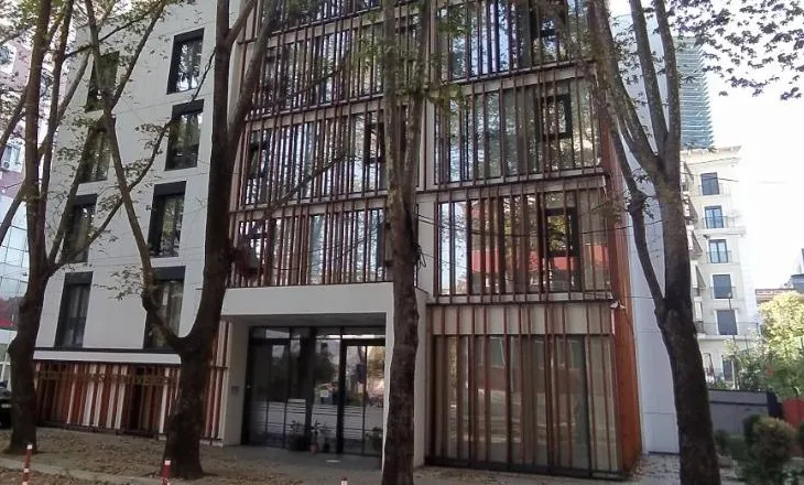 Apeli Administrativ merr zyra me qira në kullën ‘Aba Center’, bllokohet nga KLGJ