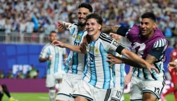 Argjentina mposht Zvicrën pas vazhdimeve, në gjysmëfinale e pret Anglia