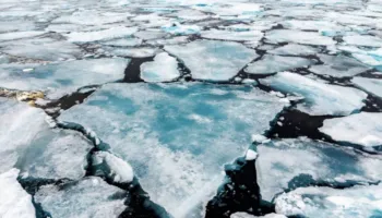 Arktiku po humbet “betejën” me ngrohjen globale, regjistrohet rënia më e madhe e akullit dimëror