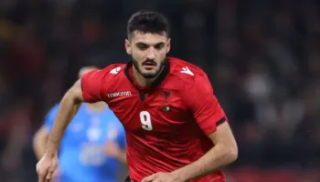 Armando Broja përballë një vere vendimtare, sulmuesi kuqezi zbarkon në Amerikë për të ardhmen