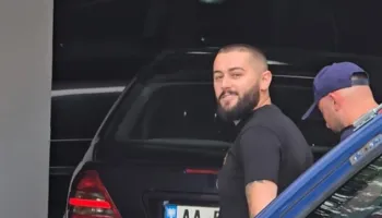 Arrest me burg për dy të rinjtë e akuzuar për plagosjen e Brian Syzos në Pogradec