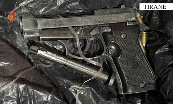 Arrestohet 43-vjeçari në Bërxullë, Policia i gjen pistoletë dhe municion në banesë