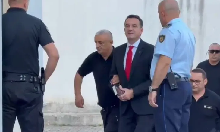 Avokatët e huaj të Veliajt mbërrijnë në burgun e Durrësit, takim me kryebashkiakun për strategjinë e mbrojtjes