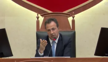 “Avokati i Populli s’do të raportojë!” Mbyllet seanca, Peleshi-Bardhit: S’mund të bllokosh Kuvendin se s’të pëlqen dikush