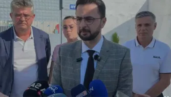 Avokati i Popullit viziton 34-vjeçaren me foshnjën 7-muajshe në burg