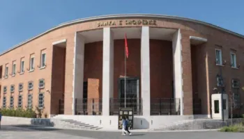 Banka e Shqipërisë ‘spastron’ tregun financiar, vendosen masa ndëshkuese ndaj bankave të nivelit të dytë