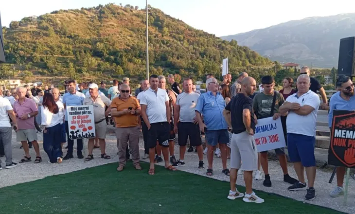 Banorët e Memaliajt protestojnë kundër Reformës Territoriale