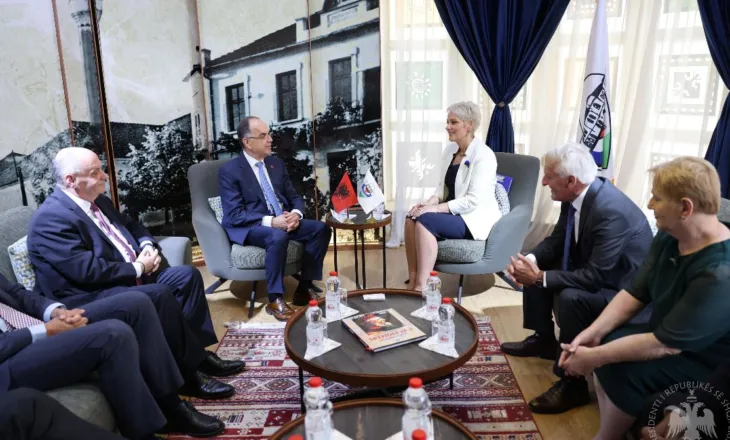 Begaj në Luginën e Preshevës: Të drejtat e shqiptarëve, gjuhës dhe kulturës duhet të respektohen