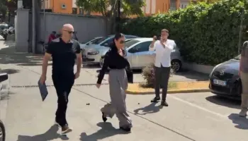 Belinda Balluku paraqitet në SPAK, e pandehur edhe për 6 lotet e tjera të Unazës së Madhe
