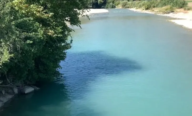 Berat/ Punonte në arë me babanë, 15-vjeçari hyri në lumë për t’u freskuar, por nuk doli më
