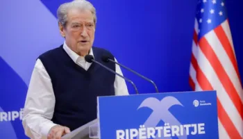 Berisha: Eurodeputeti denoncoi Ramën se përdor familjarët për të transportuar para jashtë shtetit, Interpol dhe Eurojust të nisin hetimet
