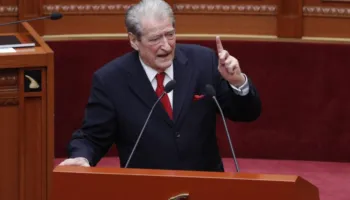 Berisha kundër Ramës për 302 milionë dollarët amerikanë: Jemi pro, por…