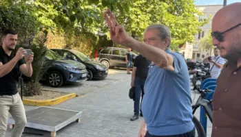 Berisha paraqitet në SPAK, zbaton masën ‘detyrim paraqitje’, pritet nga mbështetësit