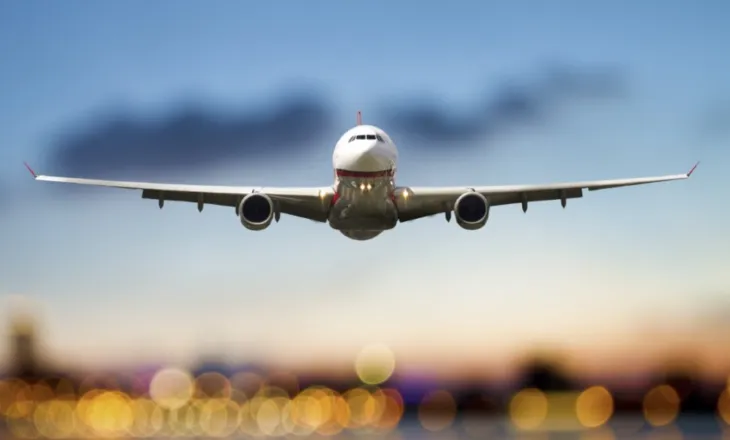 Biletat e avionit me luhatje të forta në BE, Belgjika kryeson rritjen e çmimeve