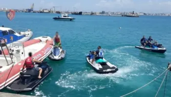 Bllokohen dy Jet Ski në Sarandë, shkelën perimetrin e sigurisë, rrezikuan jetën e pushuesve
