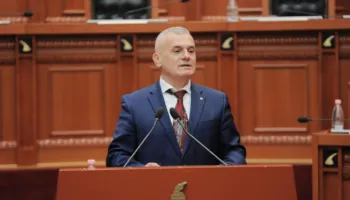 Bojkoti i PD ndaj seancave plenare, Bujar Leskaj: Gabim politik
