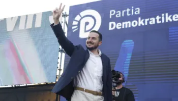 “Braktisi Parlamentin”, Salianji: Berisha i vendosur t’i shërbejë deri në fund Edi Ramës