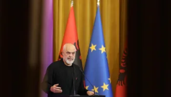 “Bulevardi i flamingove”, Rama pranon mesazhin e protestës: Duhet të bëjmë kthesë!