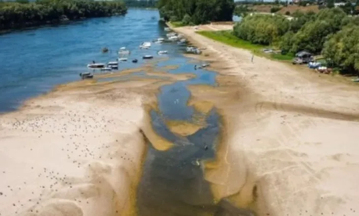 Danubi në nivel rekord të ulët, Hungaria në gjendje emergjente
